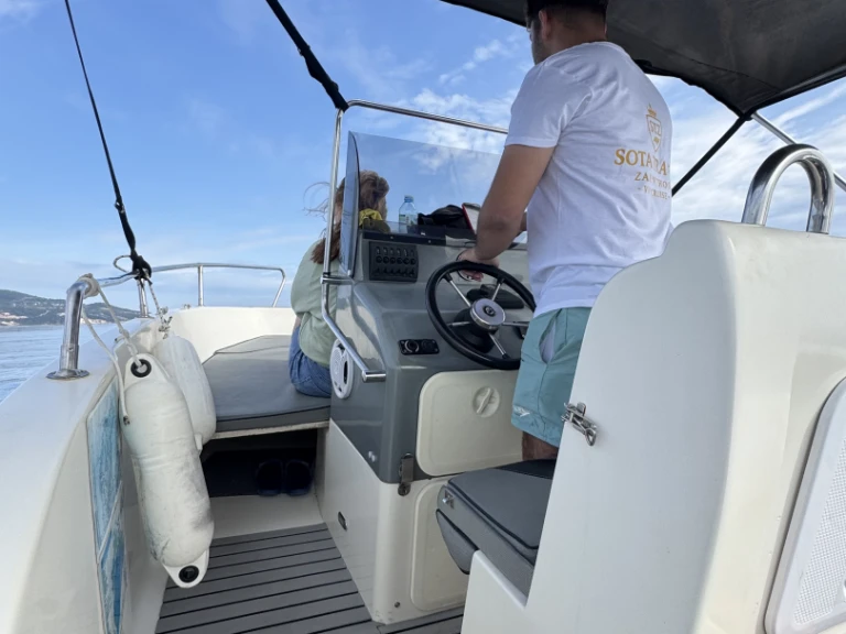 Ein Nireus Nireus Ω53 Elegance  mieten in Zakynthos