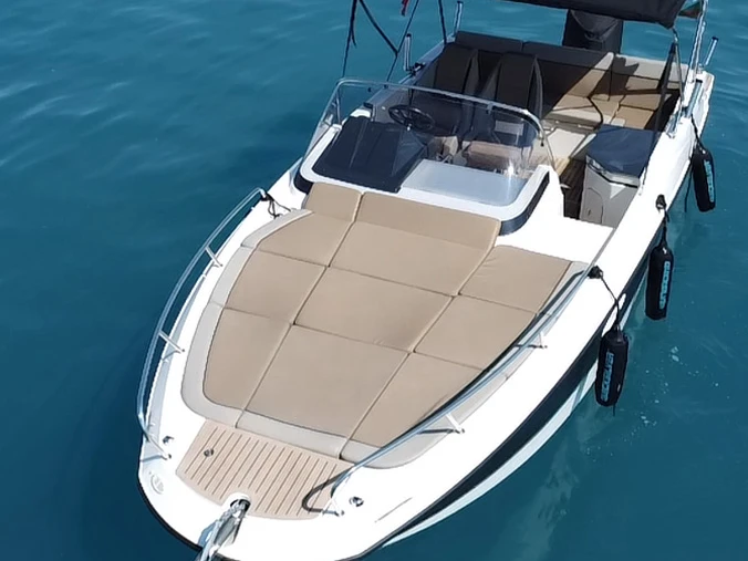 Motorboot mieten in Antibes zum besten Preis