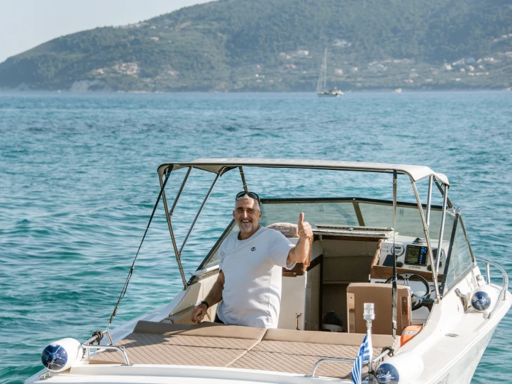 Motorboot mieten in Zakynthos zum besten Preis