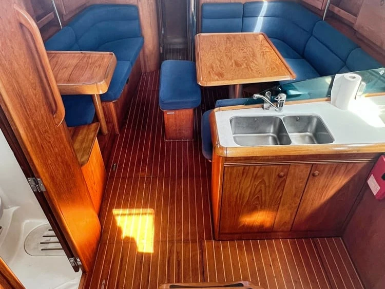 Segelboot mit oder ohne Skipper Jeanneau mieten in Genua 