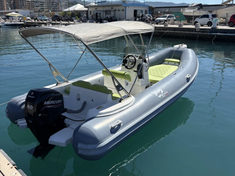 YachtCharter in Salerno - Predator 599 auf SamBoat