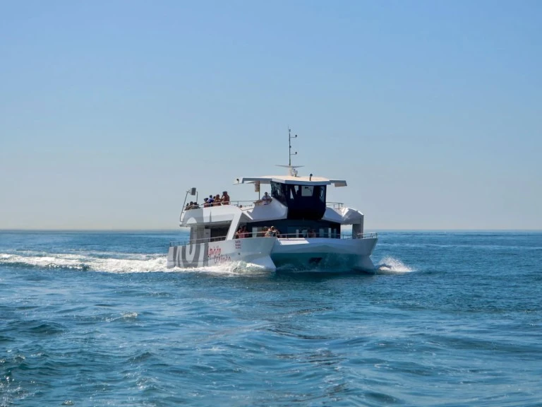 YachtCharter in Portimão - Catamaran Custom auf SamBoat