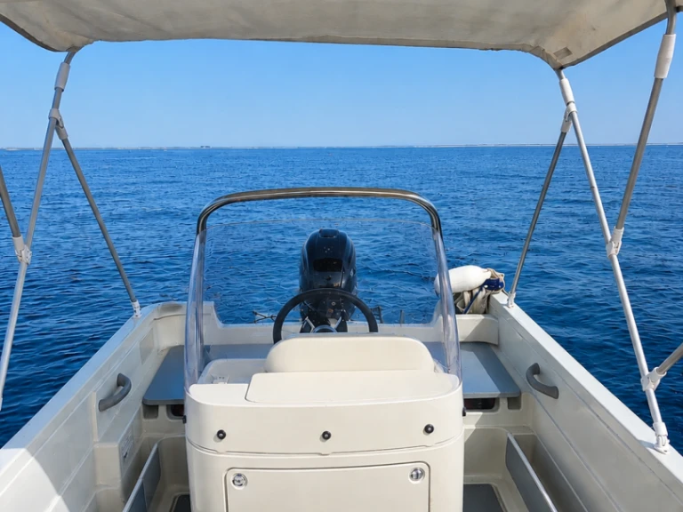 Vermietung Motorboot Terhi mit Führerschein