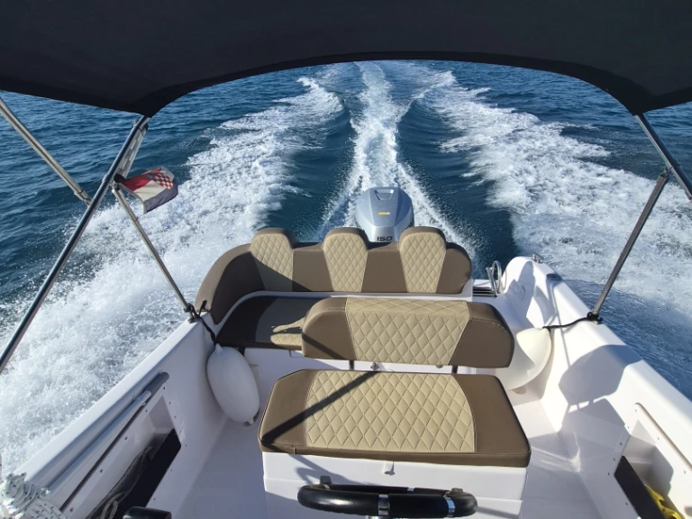 Motorboot mieten in Nin zum besten Preis