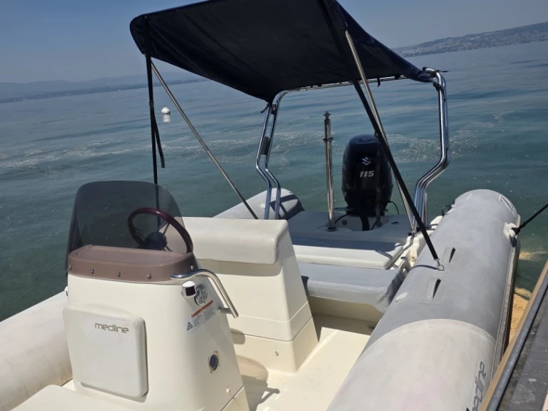 YachtCharter in Évian-les-Bains - Zodiac Medline 580 auf SamBoat