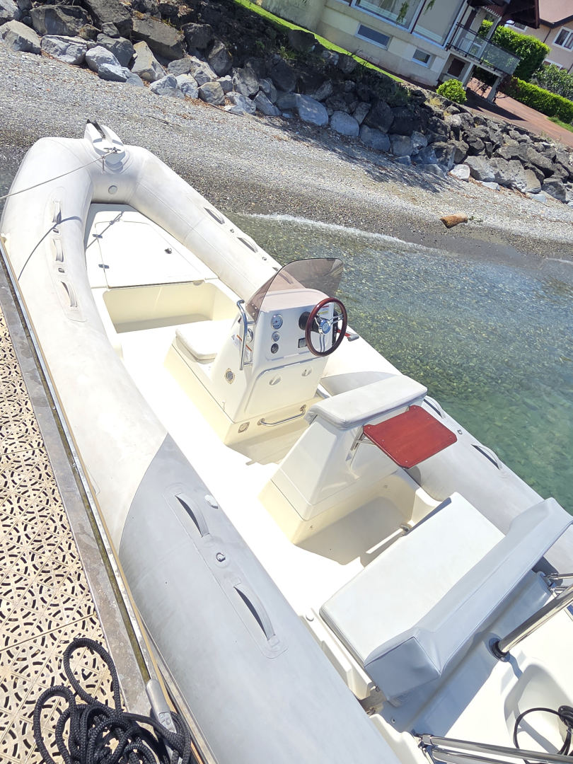 Ein Zodiac Medline 580 mieten in Évian-les-Bains