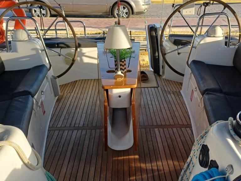 Vermietung Segelboot Bénéteau mit Führerschein