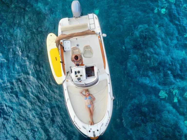 Motorboot mieten in Sant Antoni de Portmany zum besten Preis