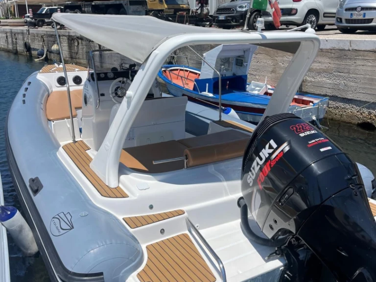 Colbac Shark 720  mieten Marsala