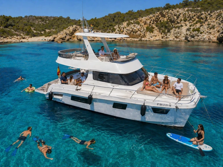YachtCharter in Torrevieja - Flash Catamarans Flash Cat 43 Special Edition auf SamBoat