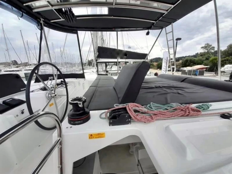 Vermietung Katamaran Lagoon mit Führerschein