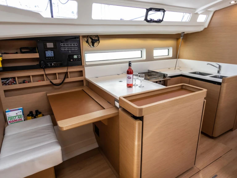 Bootsverleih Jeanneau Sun Odyssey 440 Sývota Samboat