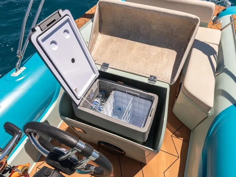 Motorboot mieten in Trogir -  Bura 8.0