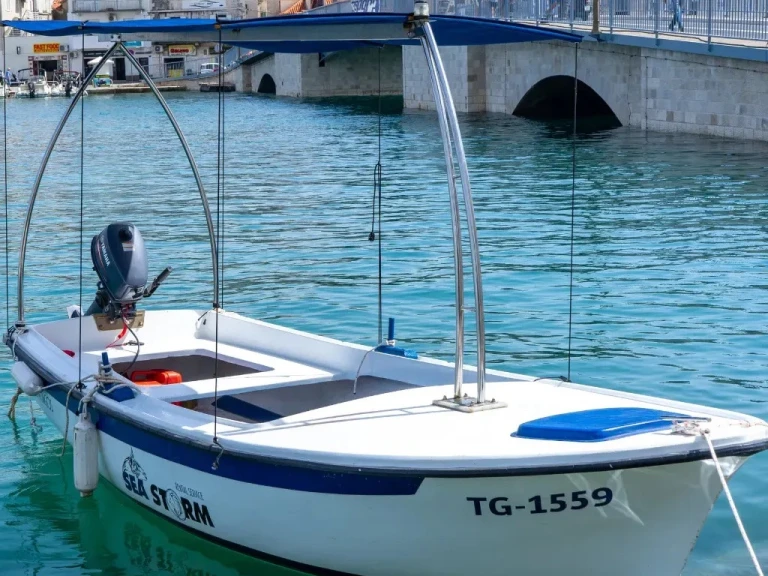 Boot mieten Trogir günstig Motorboat