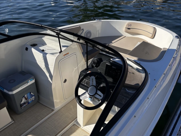 YachtCharter in Aix-les-Bains - Bayliner VR4 auf SamBoat
