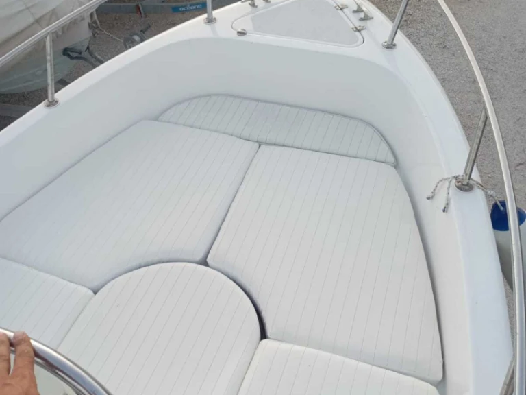 Motorboot mieten in Savelletri Di Fasano zum besten Preis