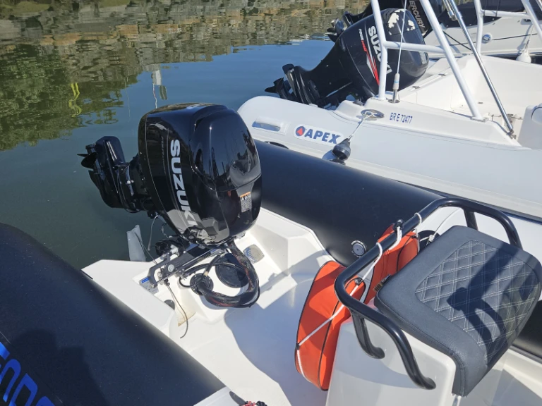 Schlauchboot mit oder ohne Skipper 3D Tender mieten in Pornichet
