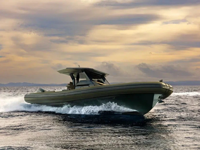 YachtCharter in Grand Piquey - Sea Water Phantom 420 auf SamBoat