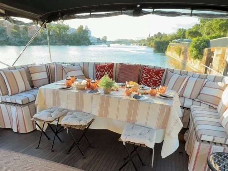 Bootsverleih marine corp Trawler 14 Seville Samboat