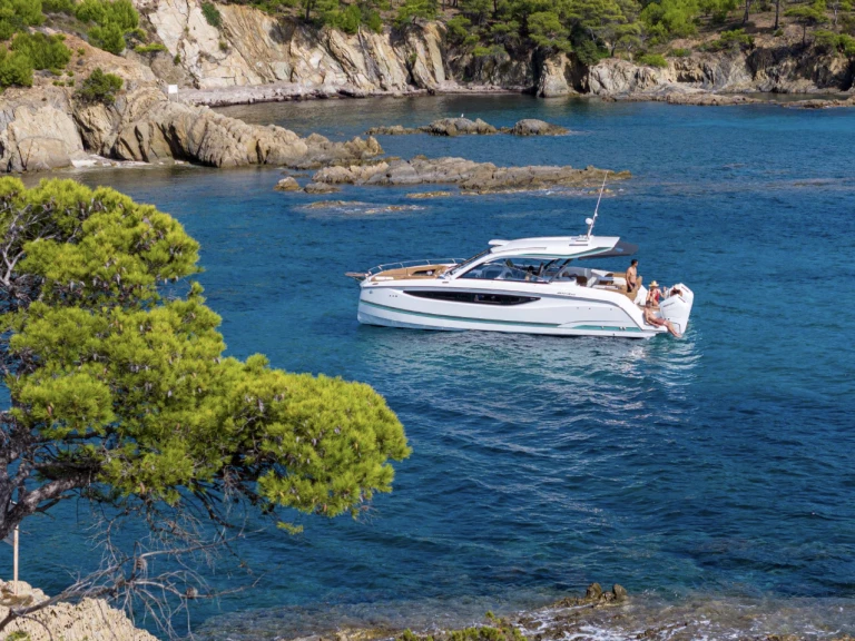 Jeanneau TH 33 mieten Grand Piquey