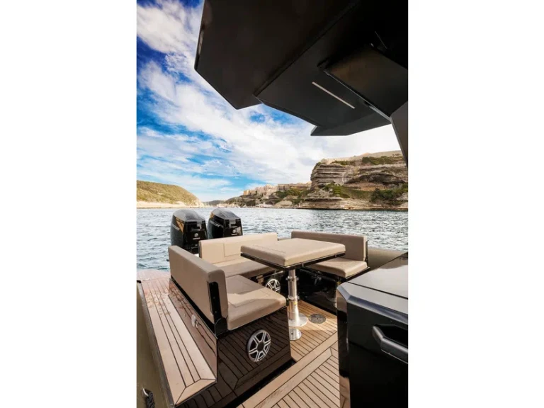 Schlauchboot mieten in Grand Piquey - Sea Water Phantom 420