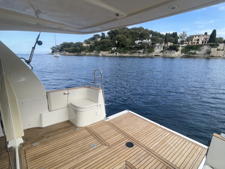 Vermietung Motorboot Greenline mit Führerschein