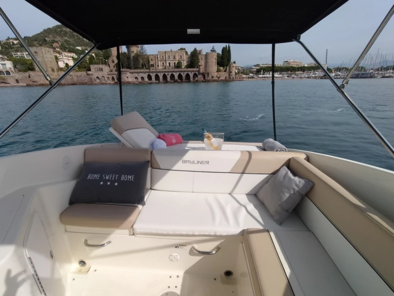 Bootsverleih Bayliner Bayliner 742 Cuddy Mandelieu-la-Napoule Samboat