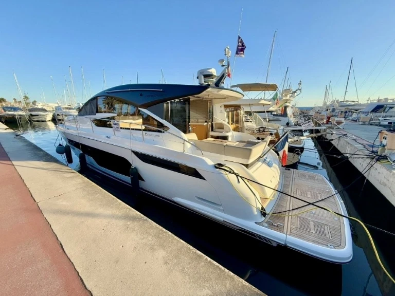 Yacht mit oder ohne Skipper Fairline mieten in Port Grimaud
