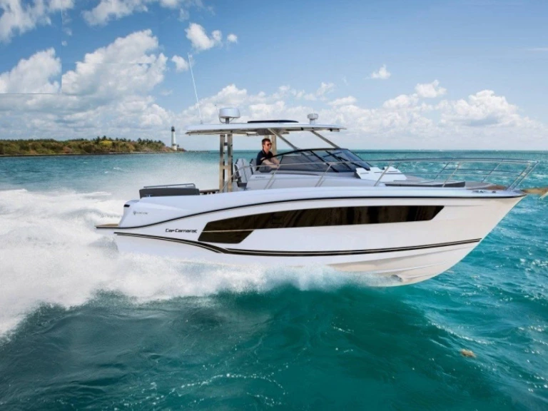 Motorboot mit oder ohne Skipper Jeanneau mieten in Cogolin