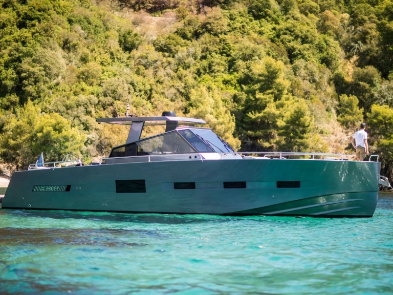 YachtCharter in Cogolin - MED YACHT  Med Yacht 52 auf SamBoat