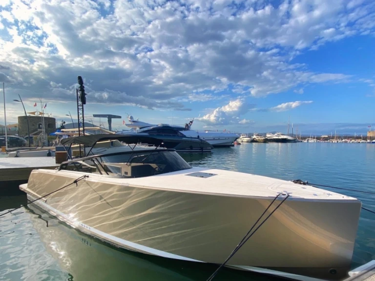 Motorboot mieten in Saint-Tropez zum besten Preis