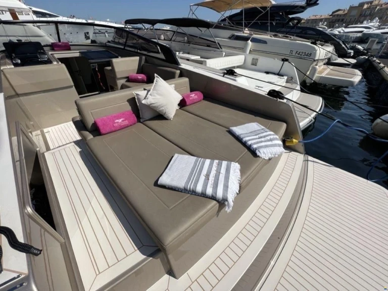 VanDutch VANDUTCH 32 mieten Saint-Tropez