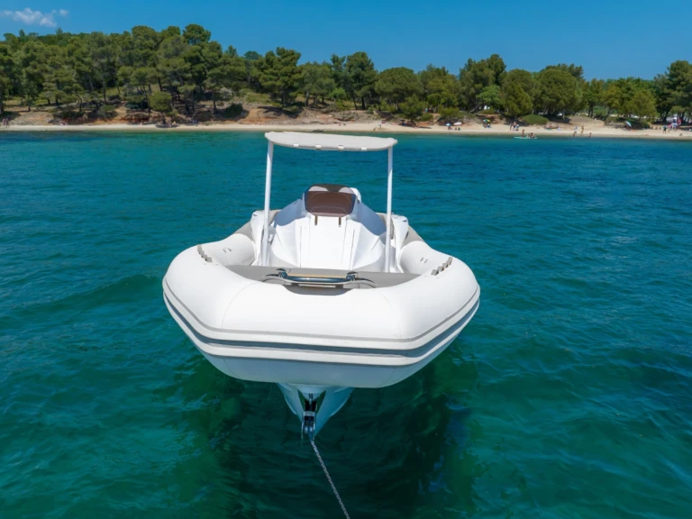 Schlauchboot mieten in Bandol - U FANALE LIBECCIU 1000