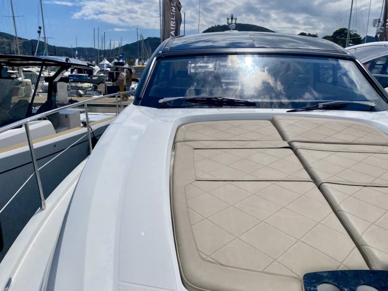 Bootsverleih Fairline Fairline 50 Port Grimaud Samboat