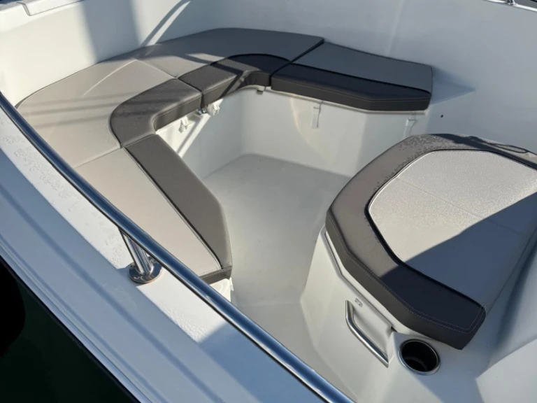 Vermietung Motorboot Jeanneau mit Führerschein