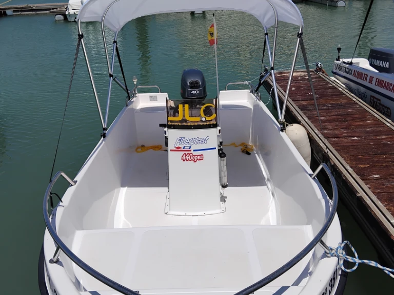 YachtCharter in Spanien - FIBERPLAST  440 Open  auf SamBoat