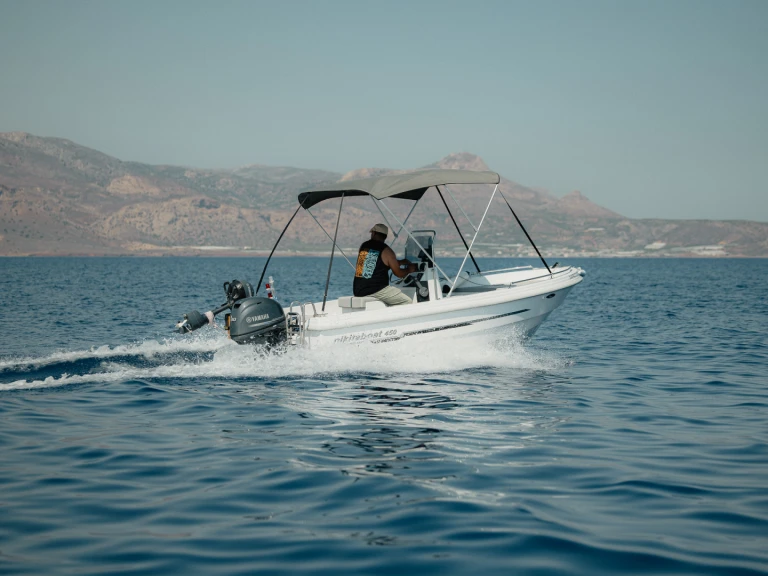 Motorboot mit oder ohne Skipper Nikita mieten in Órmos Makry-Gialoú