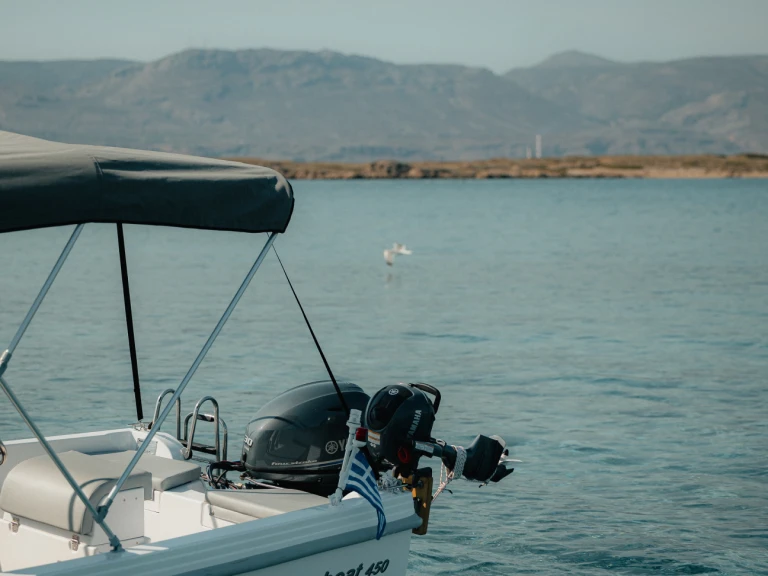 Motorboot mieten in Órmos Makry-Gialoú zum besten Preis