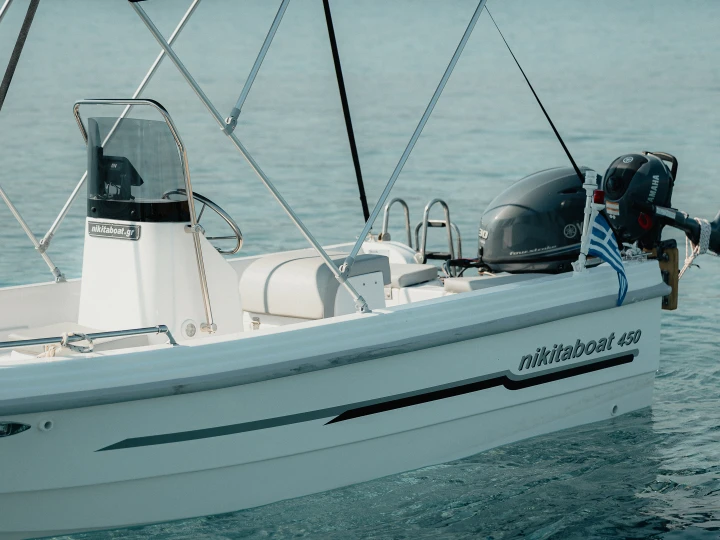 Vermietung Motorboot Nikita mit Führerschein