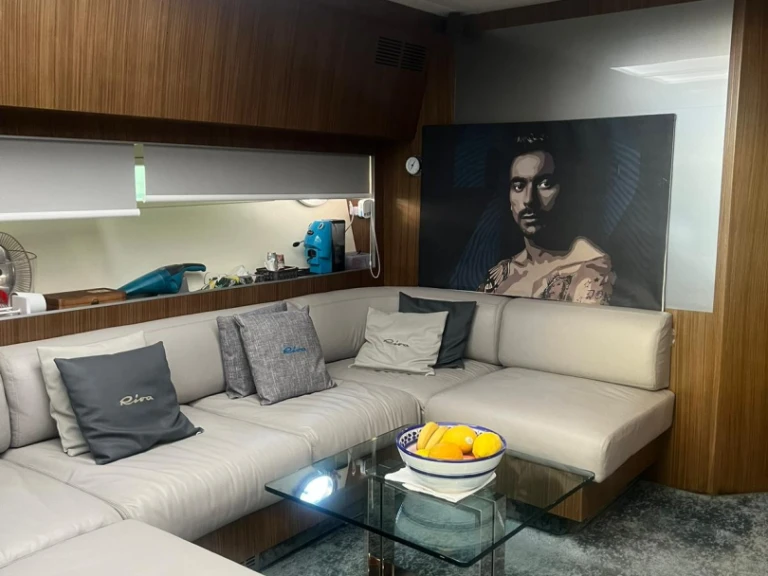 Yacht mieten in Neapel zum besten Preis