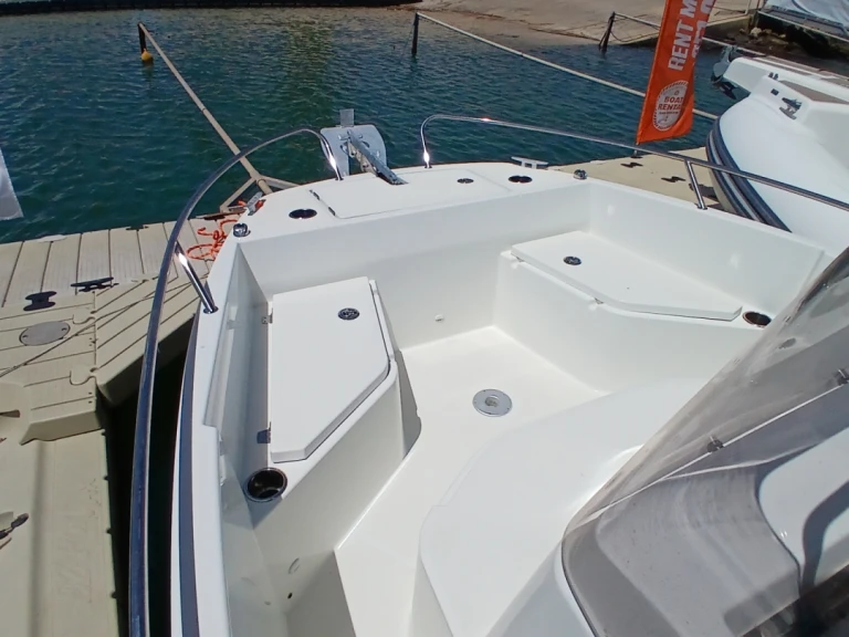 Motorboot mit oder ohne Skipper Bénéteau mieten in Portimão