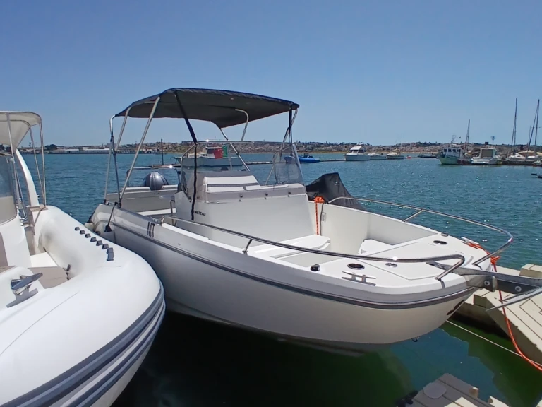 Motorboot mieten in Portimão zum besten Preis