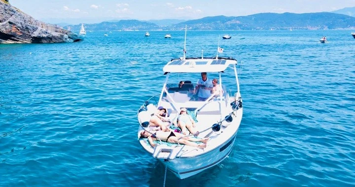 Vermietung Motorboot Jeanneau mit Führerschein