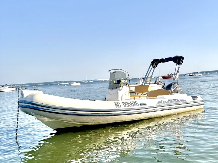 Schlauchboot mit oder ohne Skipper Capelli mieten in Lège-Cap-Ferret