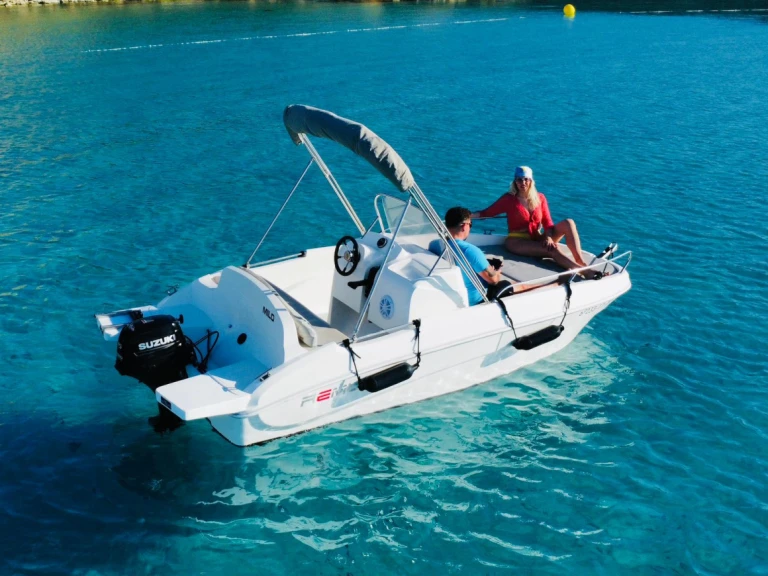 YachtCharter in Sant Antoni de Portmany - Nuva Nuva M6 Open auf SamBoat