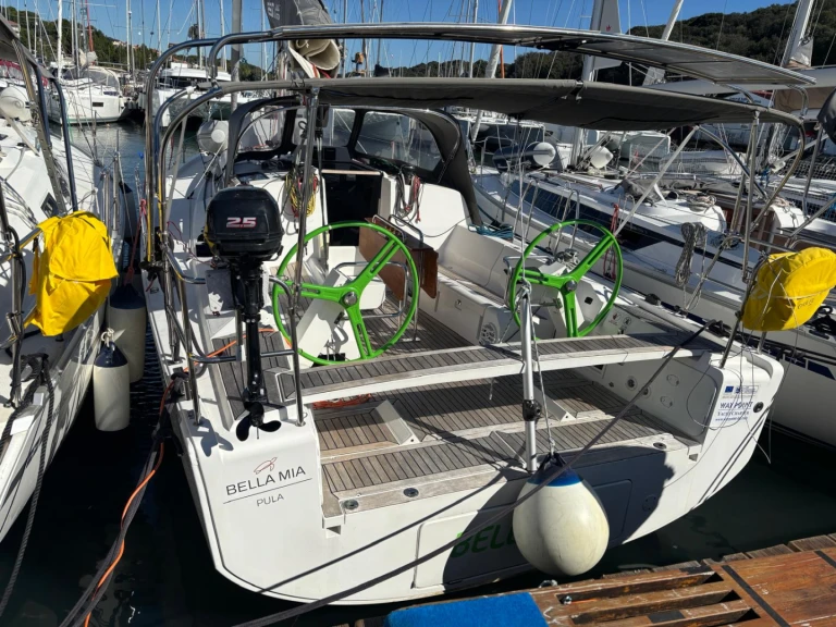 Boot mieten Pula günstig E4