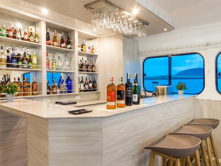 Yacht mieten in Puerto Baquerizo Moreno -  Motoryacht - Solaris