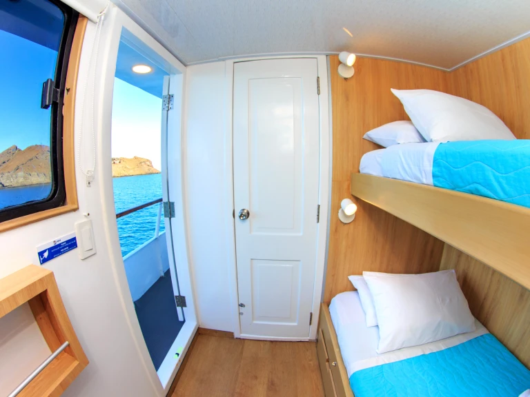 Yacht mit oder ohne Skipper  mieten in Puerto Baquerizo Moreno