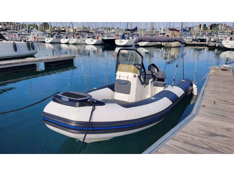 YachtCharter in Saint-Quay-Portrieux -  3D TENDER - TR54 auf SamBoat