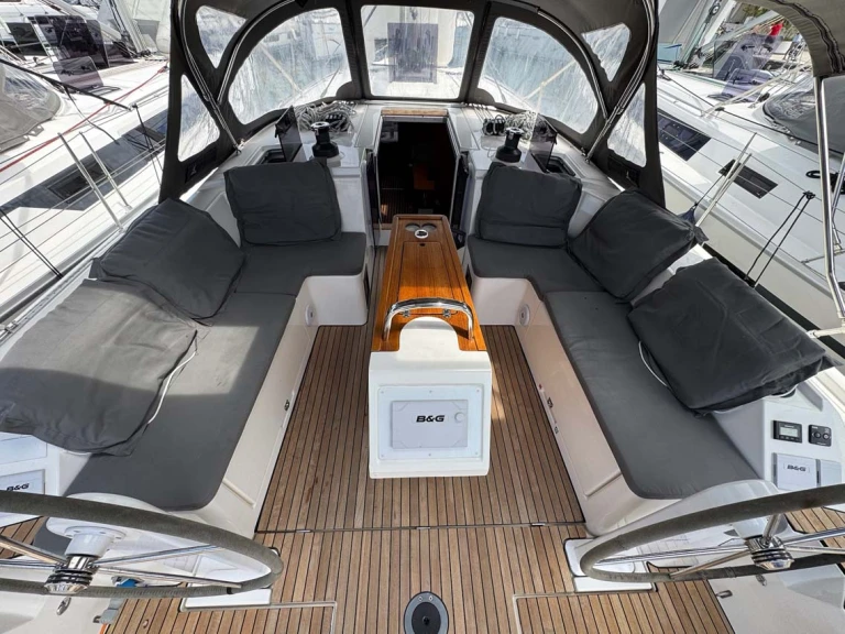 Boot mieten Trogir günstig Bavaria C42
